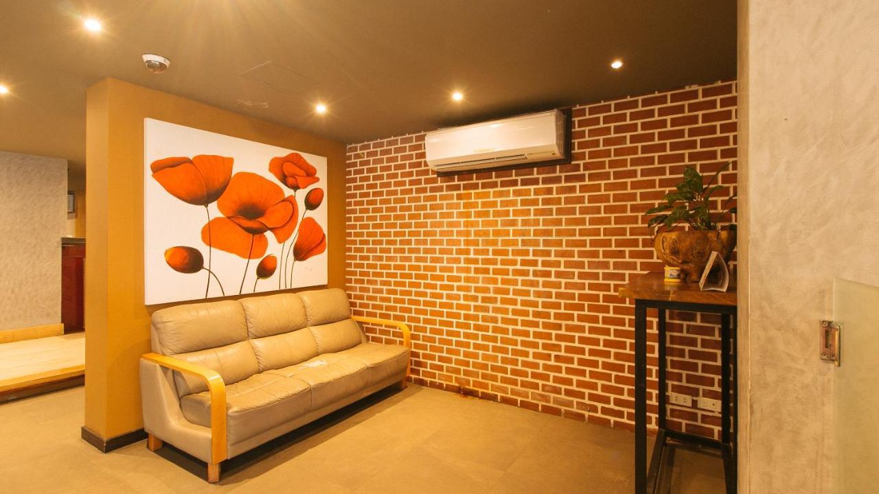 Guijo Suites Makati Макати Экстерьер фото