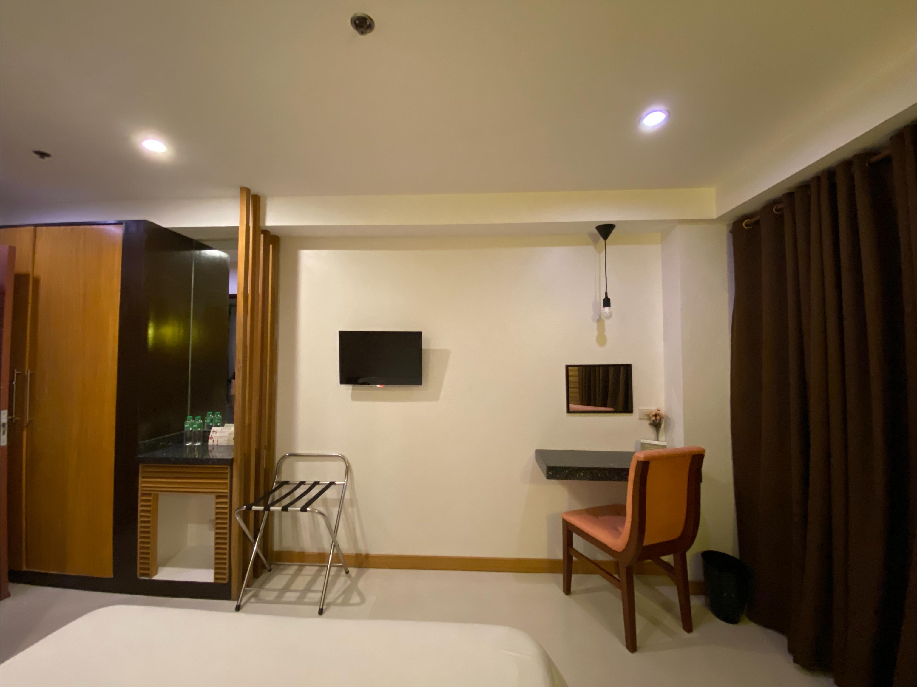 Guijo Suites Makati Макати Экстерьер фото